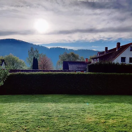 アパート Edersonne